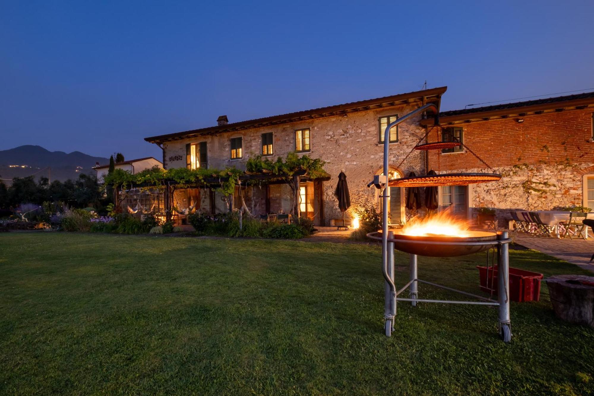 Olimagio Farm Stay With Animals And 25M Pool, Beach At Cycling Distance Pietrasanta Εξωτερικό φωτογραφία