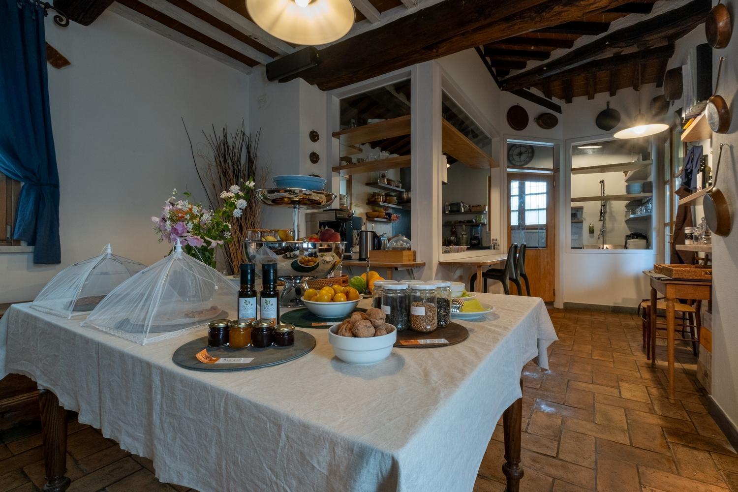 Olimagio Farm Stay With Animals And 25M Pool, Beach At Cycling Distance Pietrasanta Εξωτερικό φωτογραφία