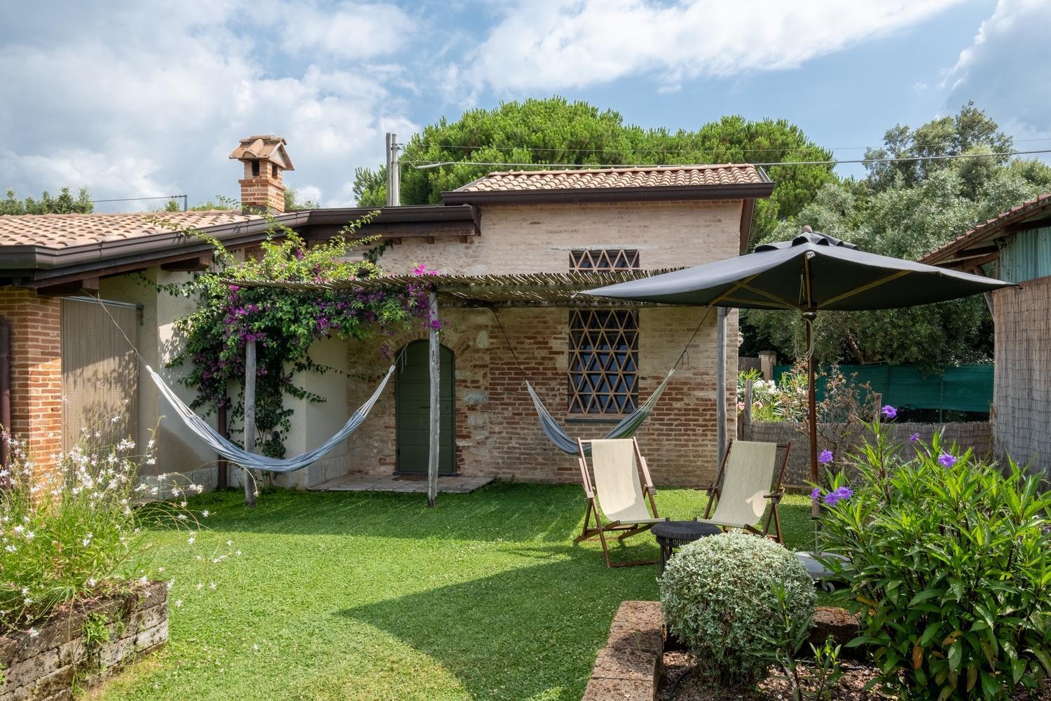 Olimagio Farm Stay With Animals And 25M Pool, Beach At Cycling Distance Pietrasanta Εξωτερικό φωτογραφία