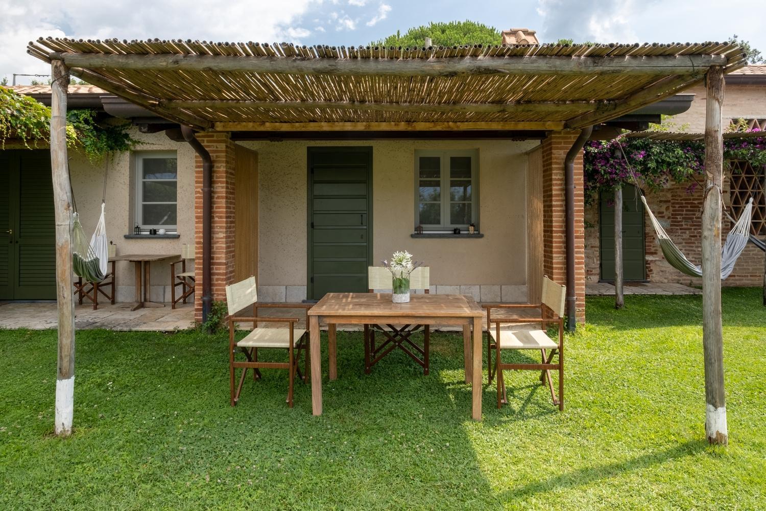 Olimagio Farm Stay With Animals And 25M Pool, Beach At Cycling Distance Pietrasanta Εξωτερικό φωτογραφία