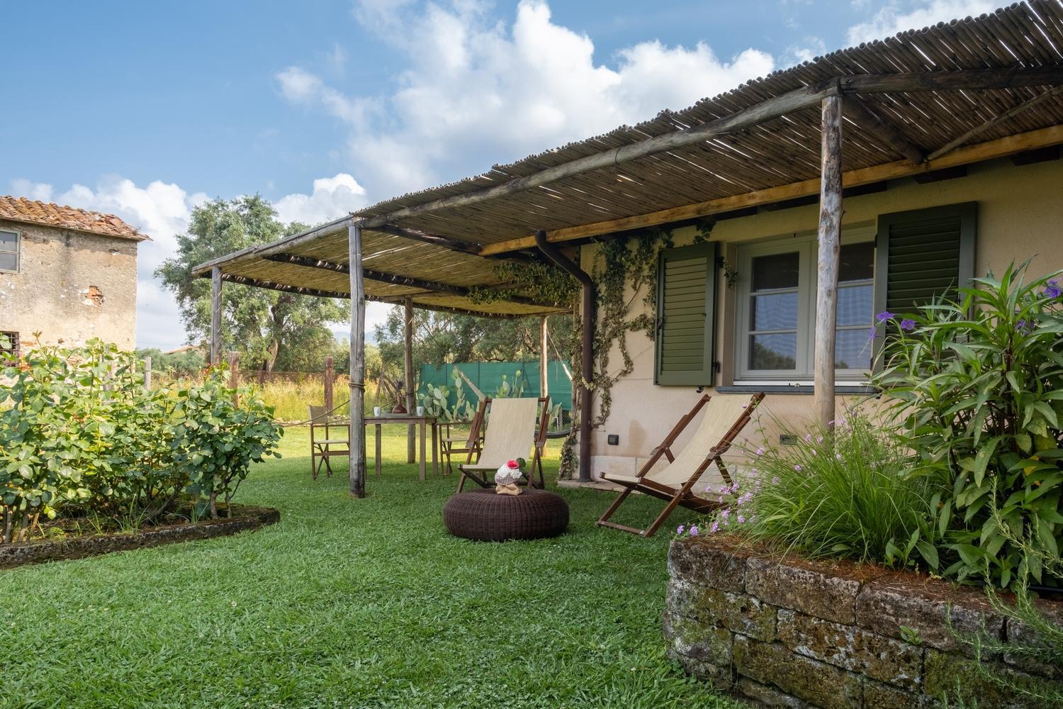 Olimagio Farm Stay With Animals And 25M Pool, Beach At Cycling Distance Pietrasanta Εξωτερικό φωτογραφία